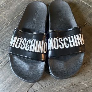 Moschino slides